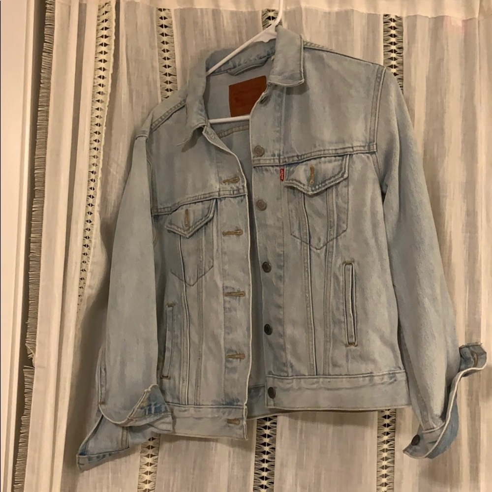 Levi’s denim jacket